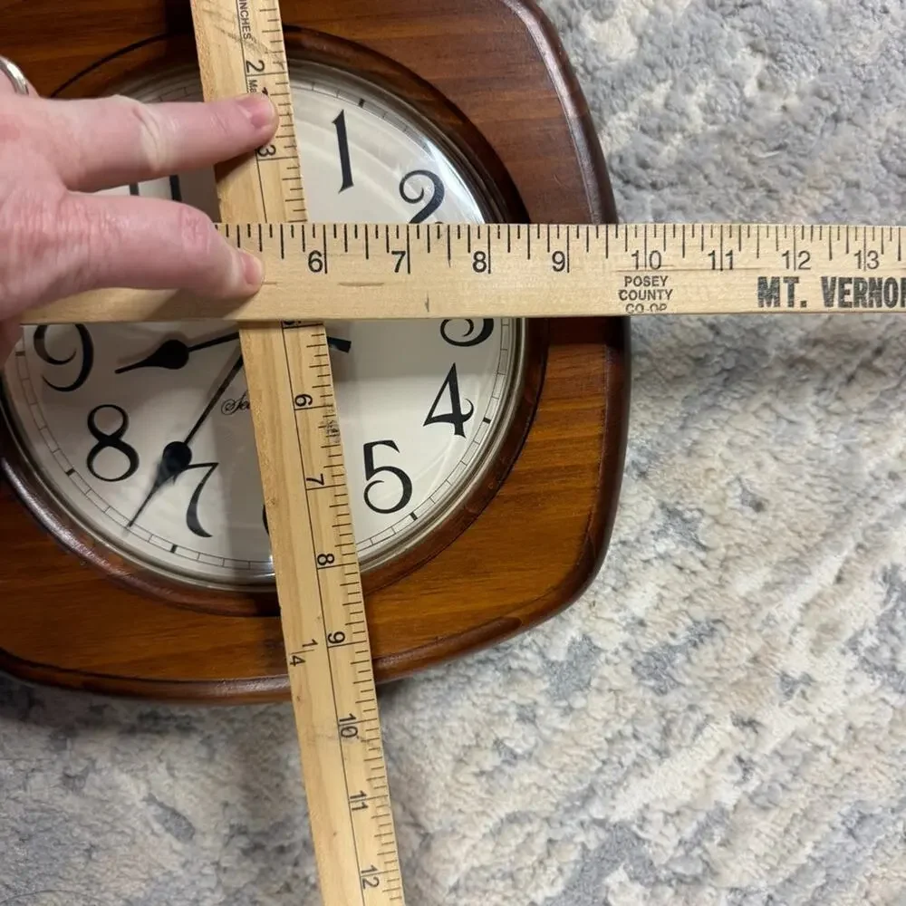 Vintage Seth Thomas Wood Wall Clock 10” x 10” Model 592 USA